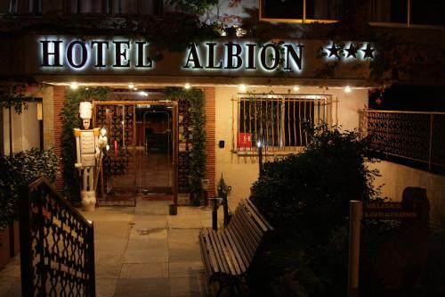 Entrada, Hotel Albion in Ajaccio