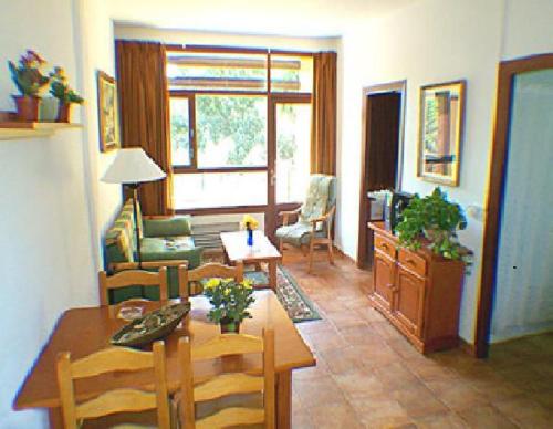 Apartamentos San Carlos Set in a prime location of Benalmadena, Apartamentos San Carlos puts everything the city has to offer just outside your doorstep. The hotel offers a high standard of service and amenities to suit the 