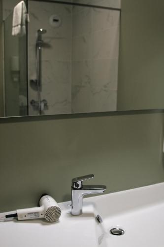 Adonis Ajaccio - Hôtel Albion - image 12