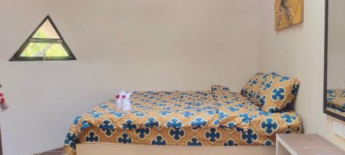 Done Right in Chrous Pichnil