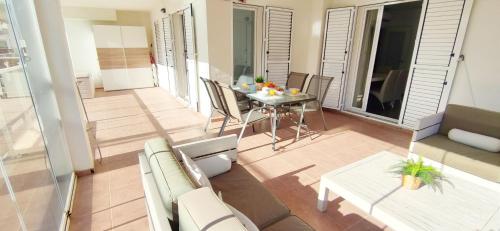 Apartamento Los Mares by DENIA COSTA in Les Bovetes Beach