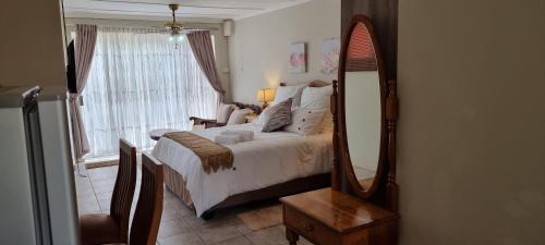 Private Guest Suite with 24hr Electricity, East London in Vincent