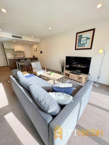 Bright in Braddon! 1 bd 1bth Apt