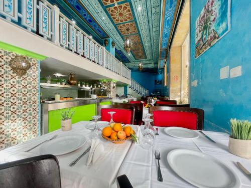 餐飲服務, 皇家維多利亞飯店 (Royal Victoria) in 突尼斯市