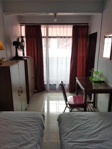 Asmanida Syariah Guest House in Banuhampu