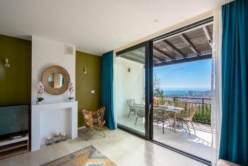 Villa Lazi Sea View
