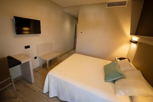 Hotel Diufain - image 2