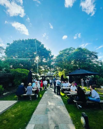 The Georgian Townhouse - image 12