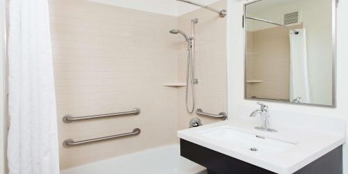 Sonesta Simply Suites Oklahoma City Airport - image 11