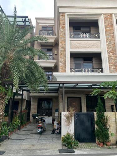 An Egg Homestay