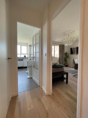 Tres joli appartement mignon confortable a Paris Villeneuve-la-Garenne in Villeneuve-la-Garenne