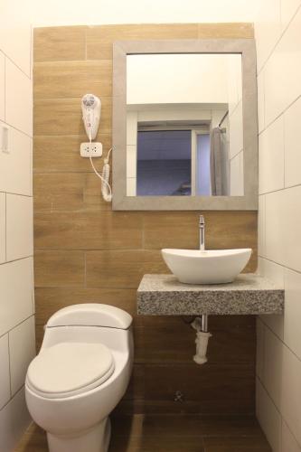 Single Room image 2