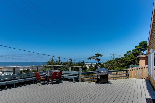 Newport's Cypress Oceanview Home