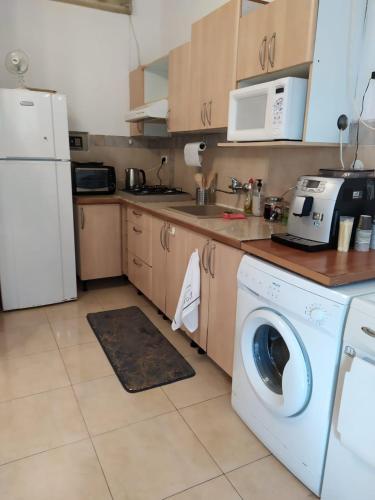 רוממה בית רוזמרין in Mount Carmel