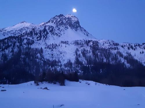 Lovely 3 Bedroom Apt. in Maloja, Schweiz