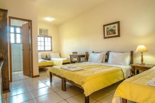 1 double bed, 3 twin beds
