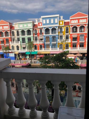 Coffee Pacific Grand World Phu Quoc - 발코니/테라스
