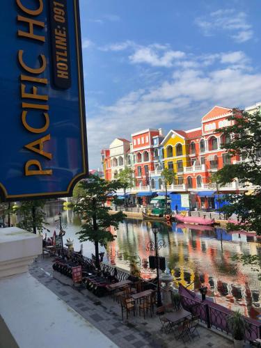 Coffee Pacific Grand World Phu Quoc - 발코니/테라스