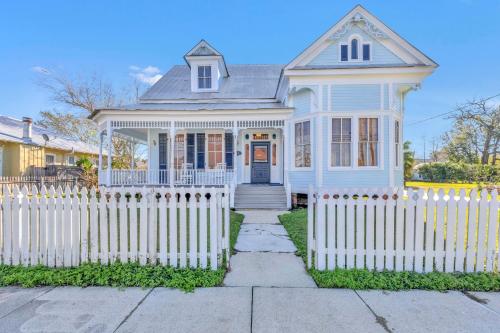 . Old Patin Mansion - 13 mins to downtown Lafayette