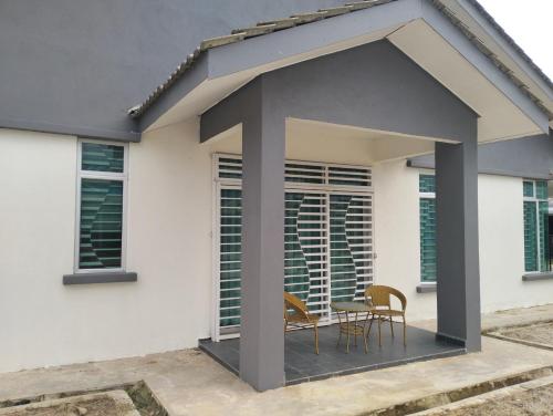 Exterior view, D'Sara Homestay Fully Furnished 3 bedrooms All Aircond 2 miles centre in Kampung Bukit Kuang