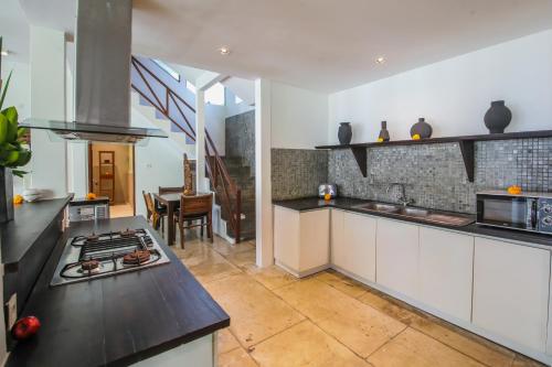 Villa with Private Pool image 5