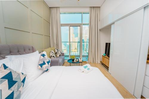 FAM Living - Marina Marvel - Studio Apartment with Breathtaking Views in Studio One Tower, Dubaj (fotografie 5)
