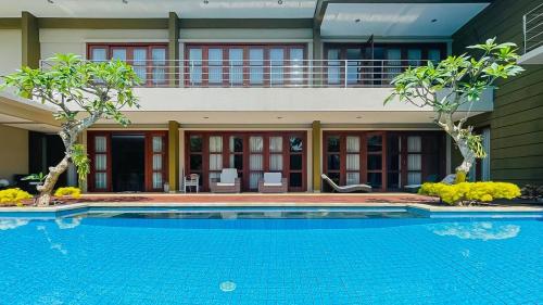 Merbau Luxurious Villa Senggigi by The Lavana - 5 Bedroom Villa