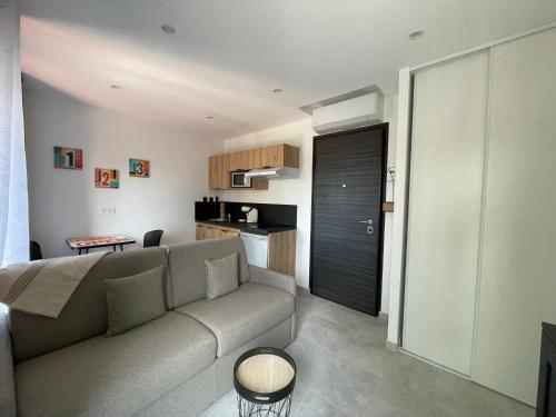 Charmant studio avec balconnet Centre ville - NEG6 - Apartment - Cannes