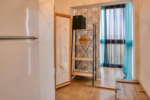 Apartment image 8