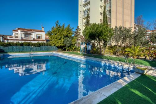 Derbi Apartament per 5 persones amb piscina comunitària a prop del Port d'Aro i de la platja - image 5
