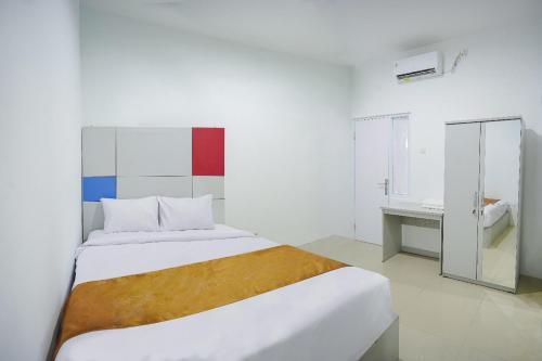 Ndalem Kraton Hotel Room Type - Deluxe King Room