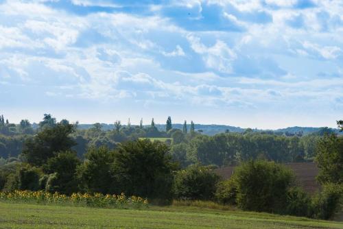 The Stables, relax in 5 star style and comfort with lovely walks all around