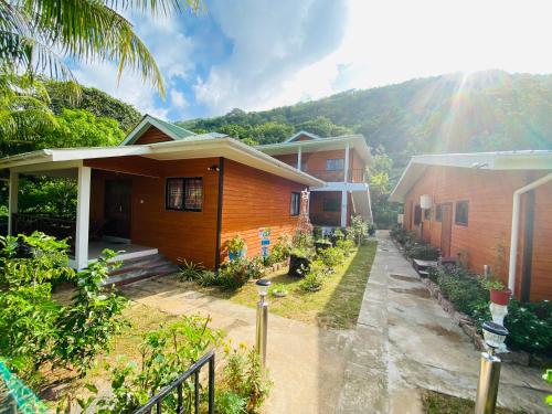 Anse Grosse Roche Beach Villa