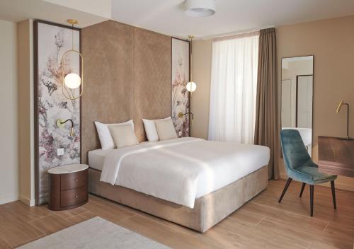 room detail thumbnail 0