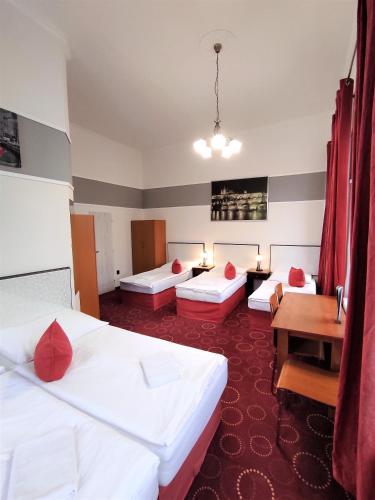 Sherwood Hotel Vojkovice nad Ohří - image 8