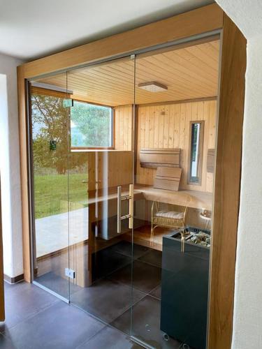 Szauna, Ferienhaus mit privaten Schwimmteich und Sauna in Markt Hartmannsdorf