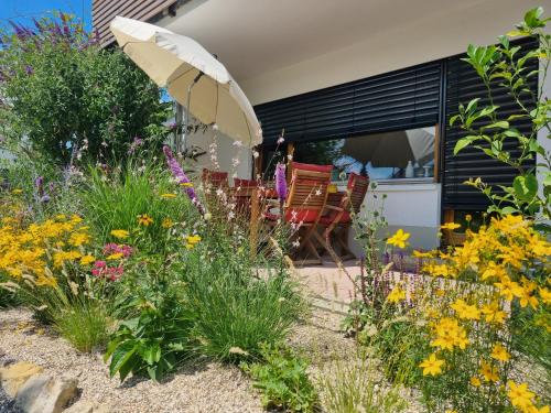 Traumhafte Gartenwohnung in Überlinger Hanglage - Zur goldenen Kiwi