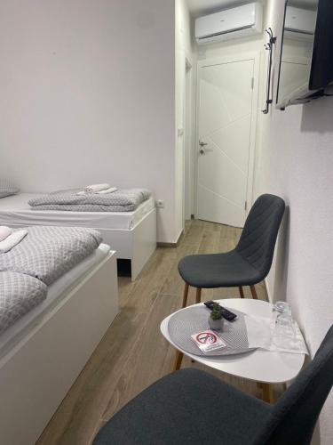Guest House Stari Grad - Old Town - image 10