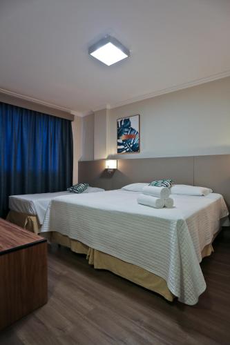 Luxury Triple Room image 8