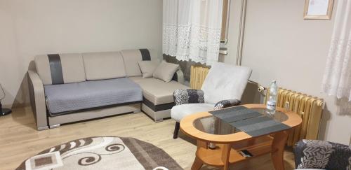 Kawalerka w bloku, blisko Parku Przemysłowego w Bydgoszczy - Apartment - Bydgoszcz