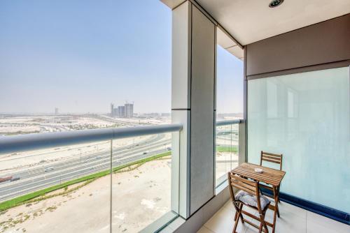 Maison Privee - Cool Dubai Apt next Burj Khalifa & Design District, Dubai (photo 9)