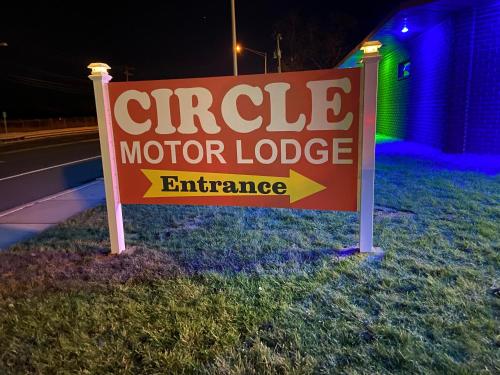 Circle Motor Lodge in South Amboy, USA