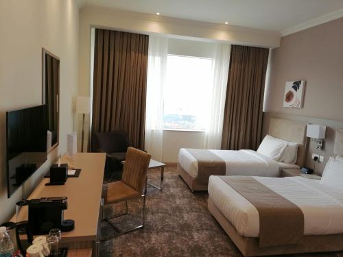 2 twin beds