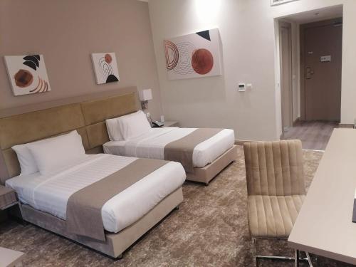 2 twin beds