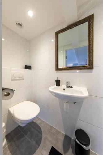 Superior Apartment with Sea View room in Blankebil Studios & Apartments