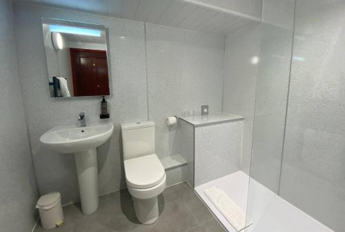 The Priory Hotel - image 12