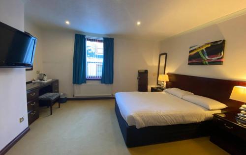 The Priory Hotel - image 2