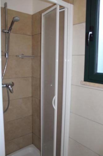 Bathroom, Alimini Beach Apartments in Serra Alimini