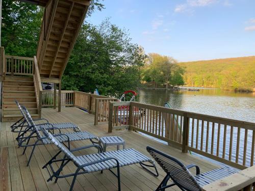Létesítmények, Large family house on the lake in Greenwood Lake (NY)