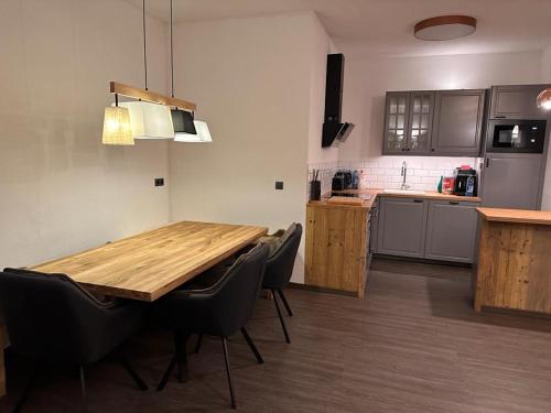 Chalet Schwarz in เบอร์วัง